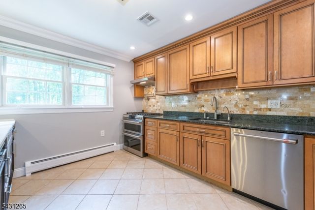 101 Maple Ave, Berkeley Heights Twp., NJ 07922