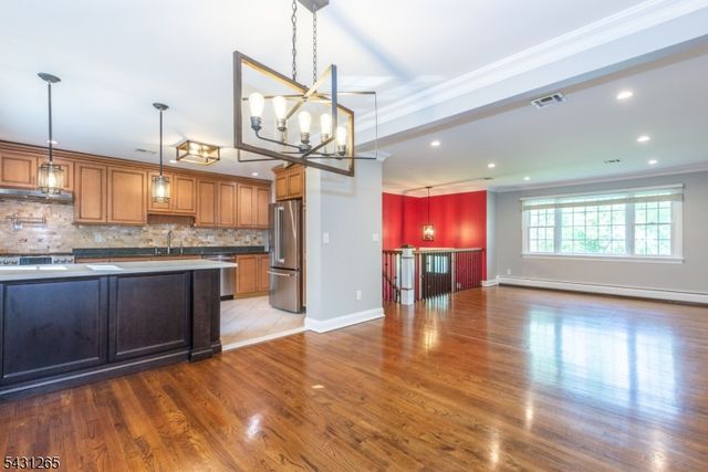 101 Maple Ave, Berkeley Heights Twp., NJ 07922