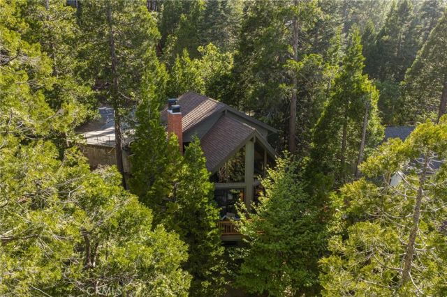 240 Blue Lake Road, Lake Arrowhead, CA 92352