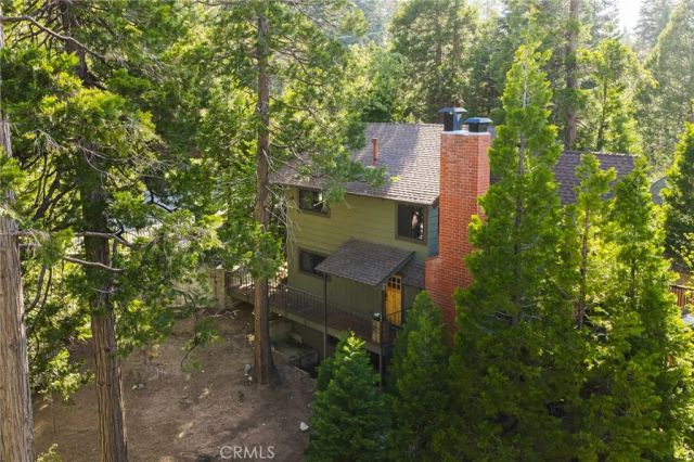240 Blue Lake Road, Lake Arrowhead, CA 92352