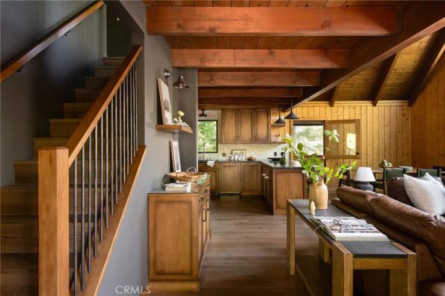 240 Blue Lake Road, Lake Arrowhead, CA 92352