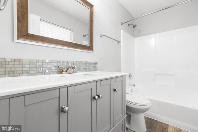 11121 OXFORD TER, Fredericksburg, VA 22407