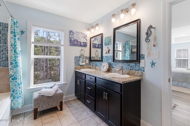 542 Shipmast Court, Beaufort, NC 28516