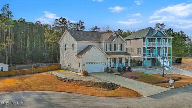 542 Shipmast Court, Beaufort, NC 28516