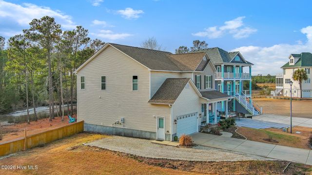 542 Shipmast Court, Beaufort, NC 28516