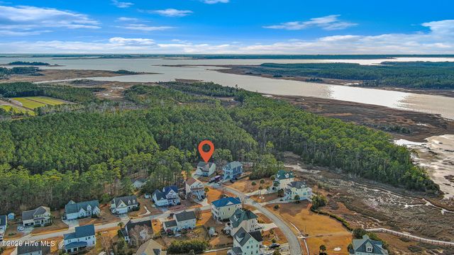 542 Shipmast Court, Beaufort, NC 28516