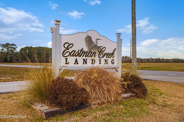 542 Shipmast Court, Beaufort, NC 28516