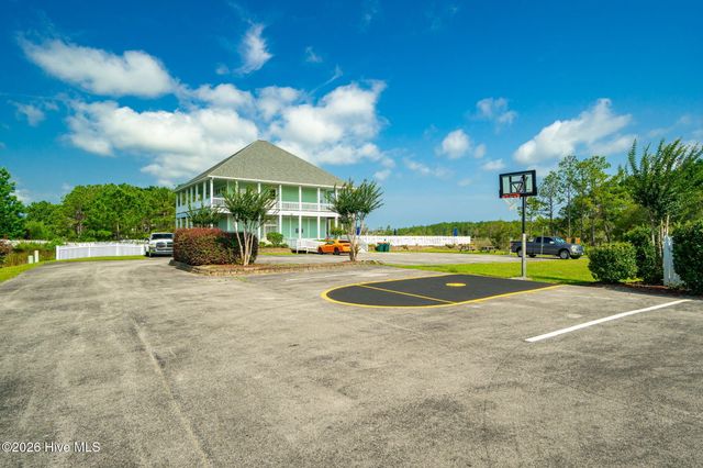 542 Shipmast Court, Beaufort, NC 28516