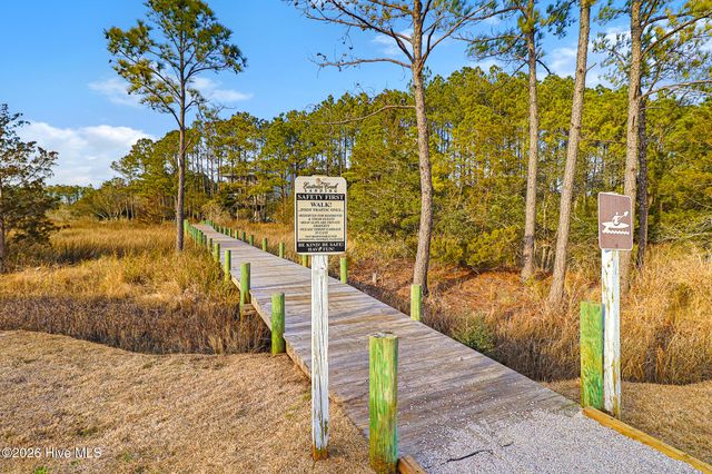 542 Shipmast Court, Beaufort, NC 28516