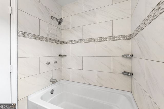 6940 Vesta Brook Drive, Morrow, GA 30260