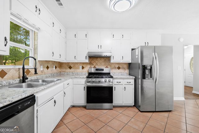 6940 Vesta Brook Drive, Morrow, GA 30260