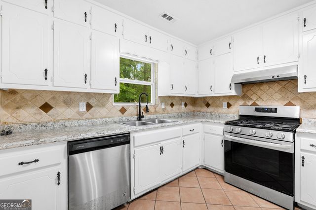 6940 Vesta Brook Drive, Morrow, GA 30260