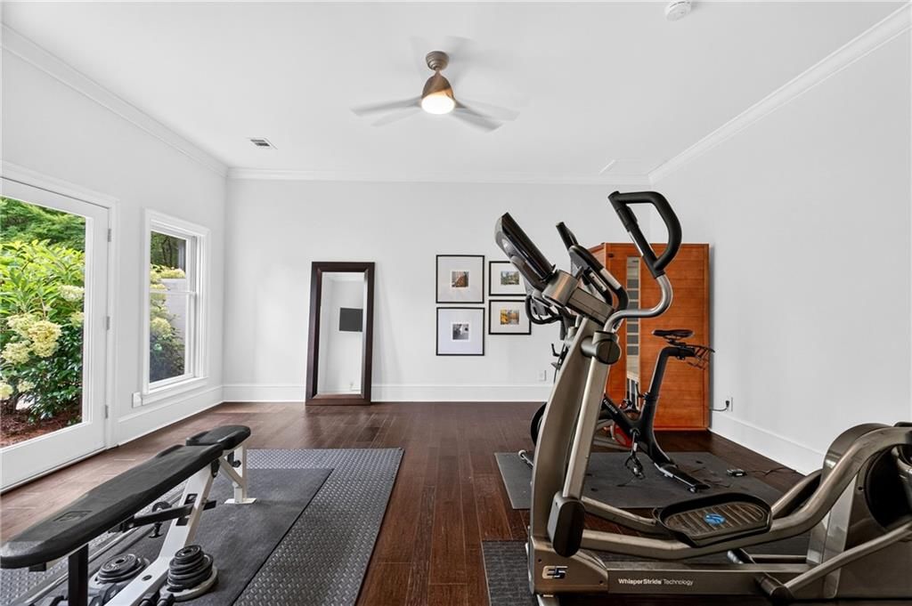 Image 38 of property listing at 950 Tiverton Lane, Johns Creek, GA 30022
