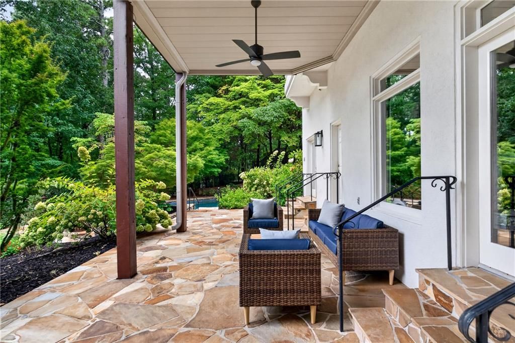 Image 43 of property listing at 950 Tiverton Lane, Johns Creek, GA 30022