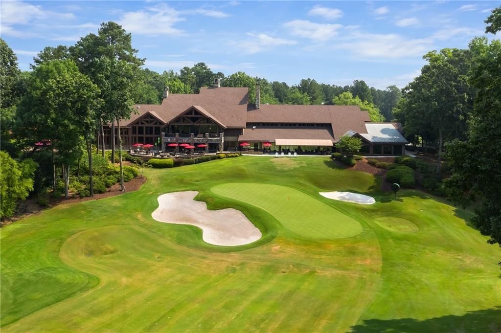 Image 52 of property listing at 950 Tiverton Lane, Johns Creek, GA 30022