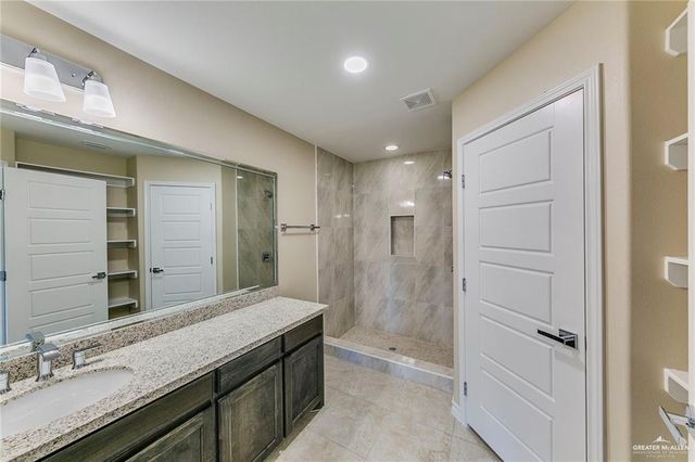 5201 Umar Avenue, Mission, TX 78573