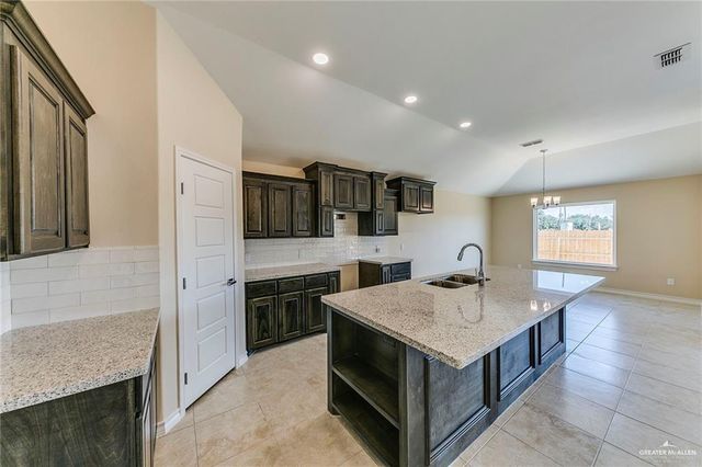 5201 Umar Avenue, Mission, TX 78573