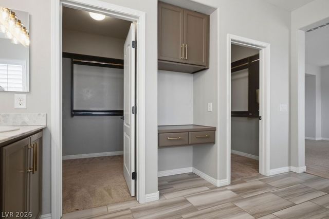 10327 Parkview Mountain Avenue, Las Vegas, NV 89166