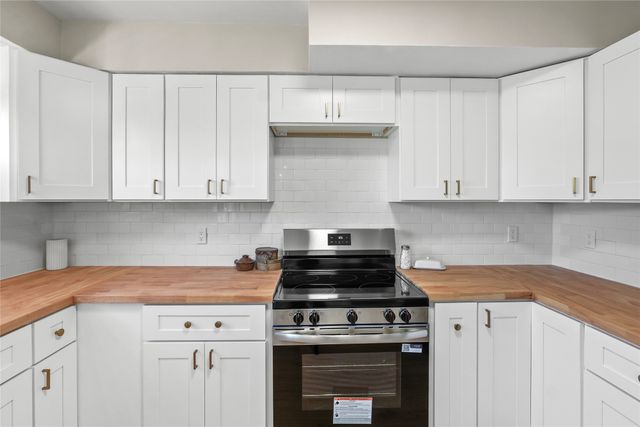 1410 W 40TH Street, Erie, PA 16509