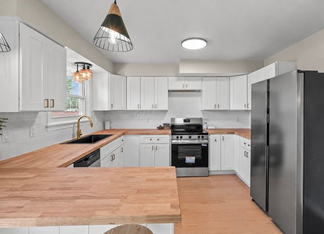 1410 W 40TH Street, Erie, PA 16509