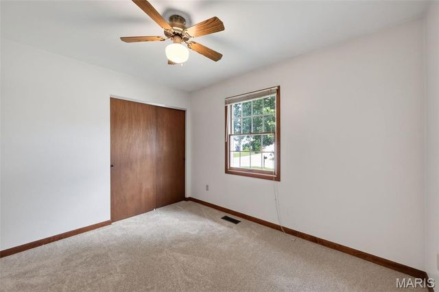 1433 Venus Drive, St Peters, MO 63376