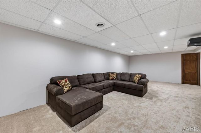 1433 Venus Drive, St Peters, MO 63376