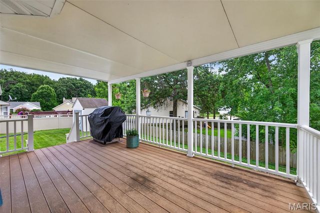 1433 Venus Drive, St Peters, MO 63376