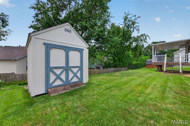 1433 Venus Drive, St Peters, MO 63376