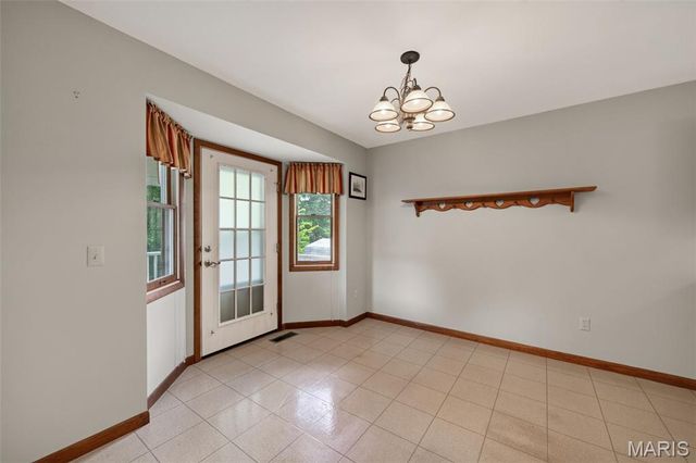 1433 Venus Drive, St Peters, MO 63376