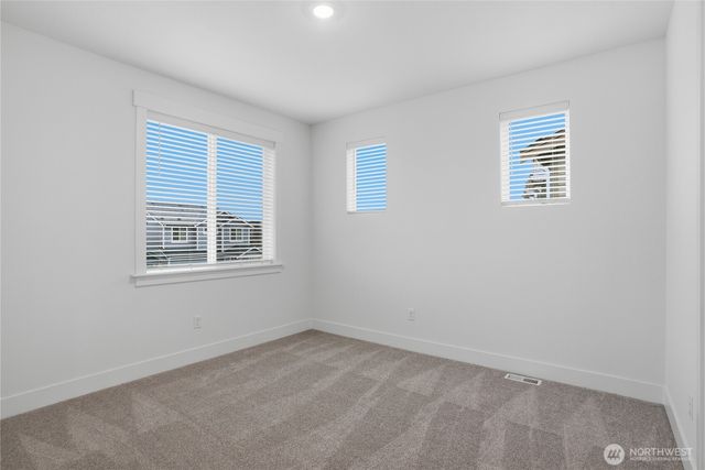 32041 Myrtle Avenue SE, Black Diamond, WA 98010