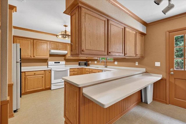 2511 Elizabeth Street, Janesville, WI 53548