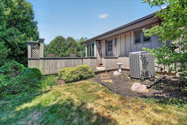 2511 Elizabeth Street, Janesville, WI 53548