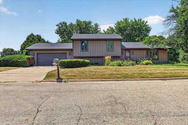2511 Elizabeth Street, Janesville, WI 53548