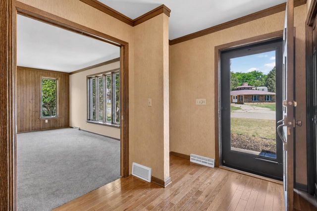 2511 Elizabeth Street, Janesville, WI 53548