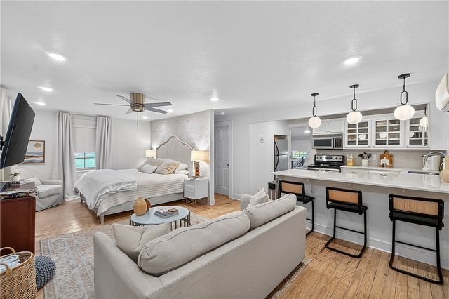 426 N Oliver Avenue, Fayetteville, AR 72701