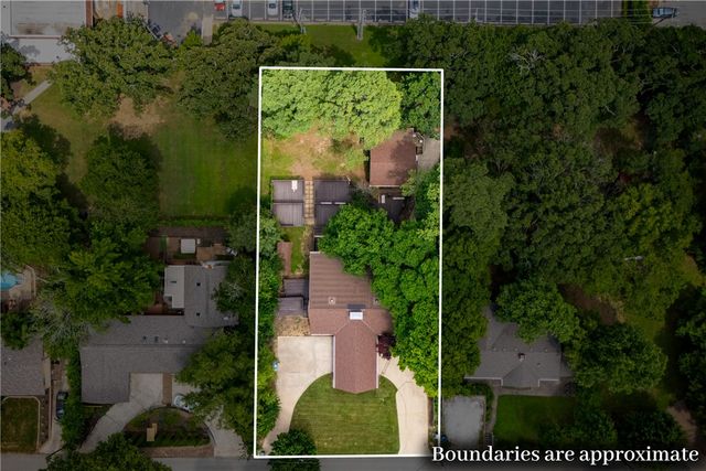 426 N Oliver Avenue, Fayetteville, AR 72701