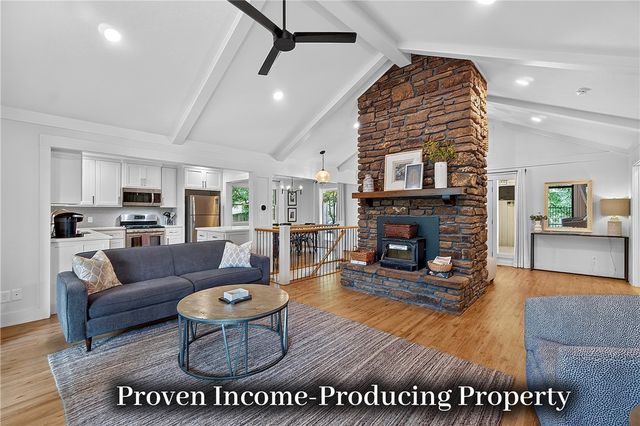 426 N Oliver Avenue, Fayetteville, AR 72701