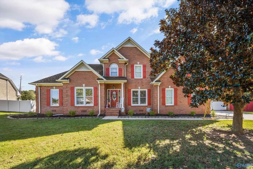 116 Lake Crest Circle, Madison, AL 35758