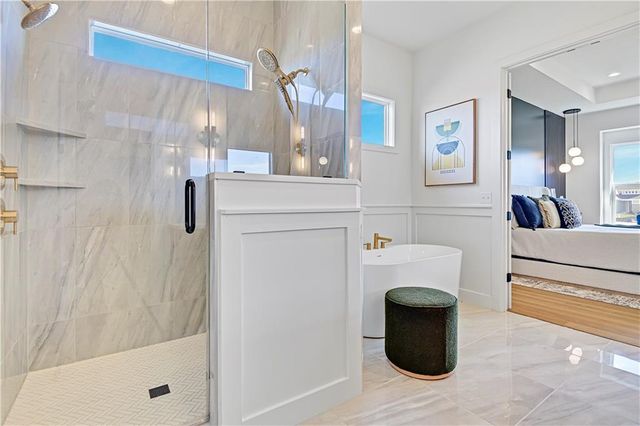 17401 Parkhill Street, Overland Park, KS 66221