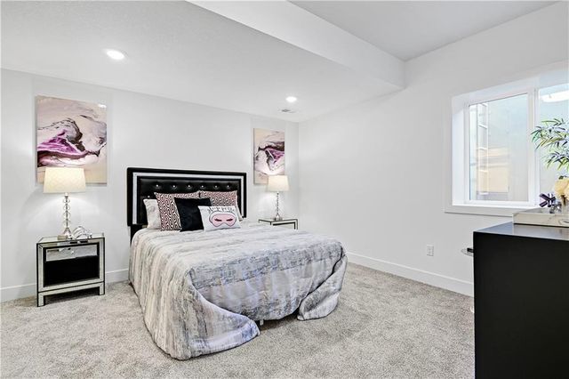 17401 Parkhill Street, Overland Park, KS 66221