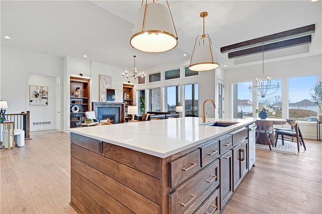 17401 Parkhill Street, Overland Park, KS 66221