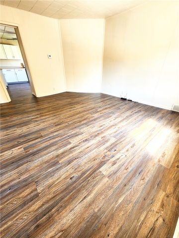 249 E 15th Ave 2, Homestead, PA 15120