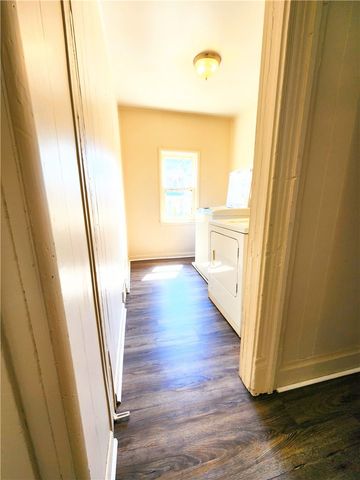 249 E 15th Ave 2, Homestead, PA 15120