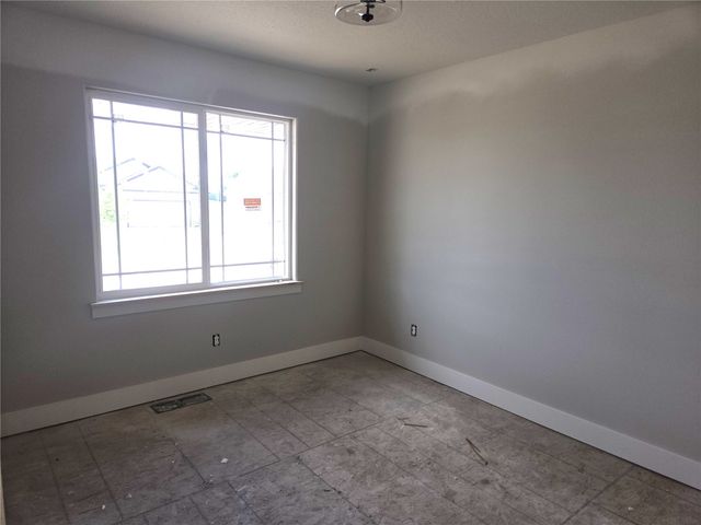 1820 Shady Grove Road SW, Cedar Rapids, IA 52404