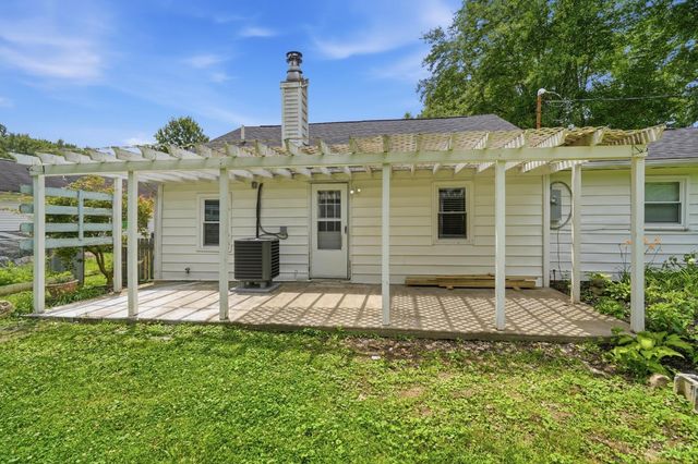 7158 Cozaddale Road, Goshen Twp, OH 45122