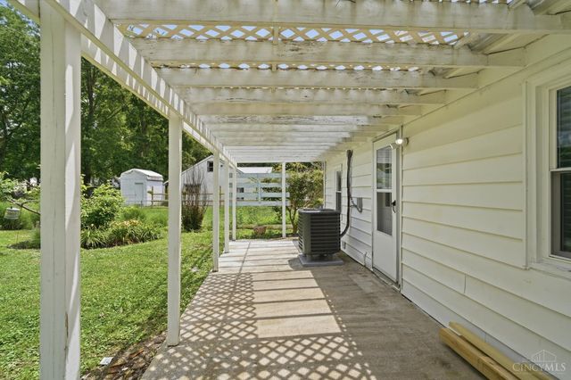 7158 Cozaddale Road, Goshen Twp, OH 45122