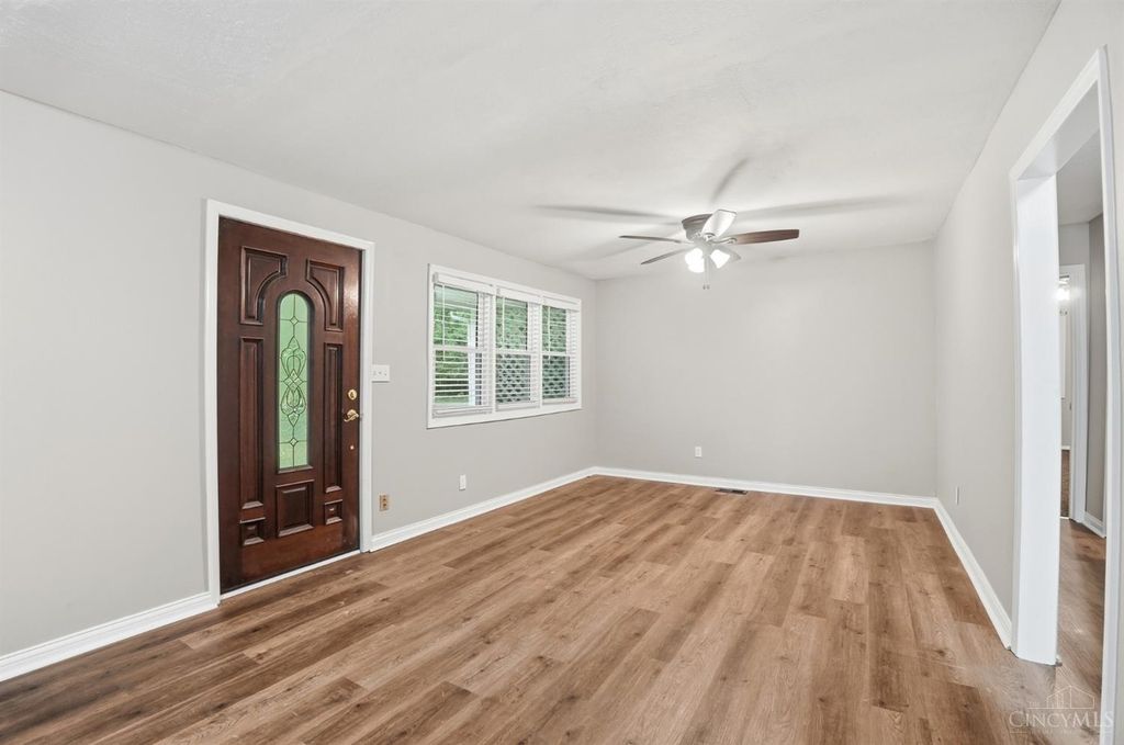 7158 Cozaddale Road, Goshen Twp, OH 45122