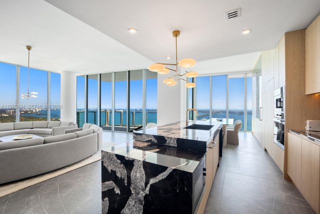 2900 NE 7th Ave UPH-4602, Miami, FL 33137