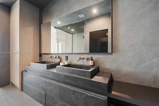 2900 NE 7th Ave UPH-4602, Miami, FL 33137