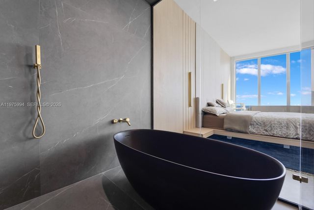 2900 NE 7th Ave UPH-4602, Miami, FL 33137